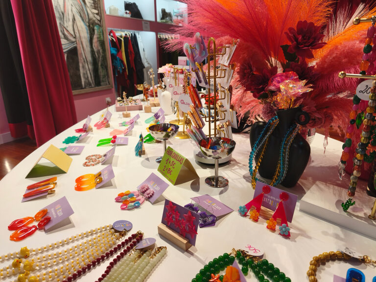 ropa y complementos de mujer en la tienda Gilda Crush
