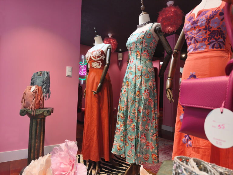 ropa y complementos de mujer en la tienda Gilda Crush